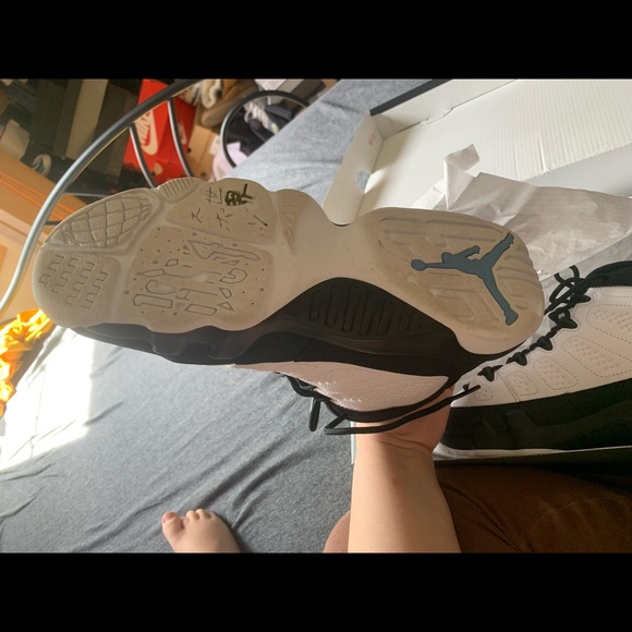 Air Jordan Nine “University Blue” - Picture 3 of 6